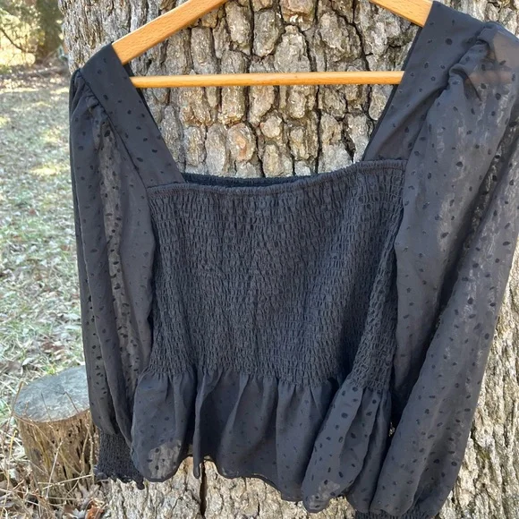 ⭐️Nine West Square Neck Blouse in size M - Picture 4 of 4